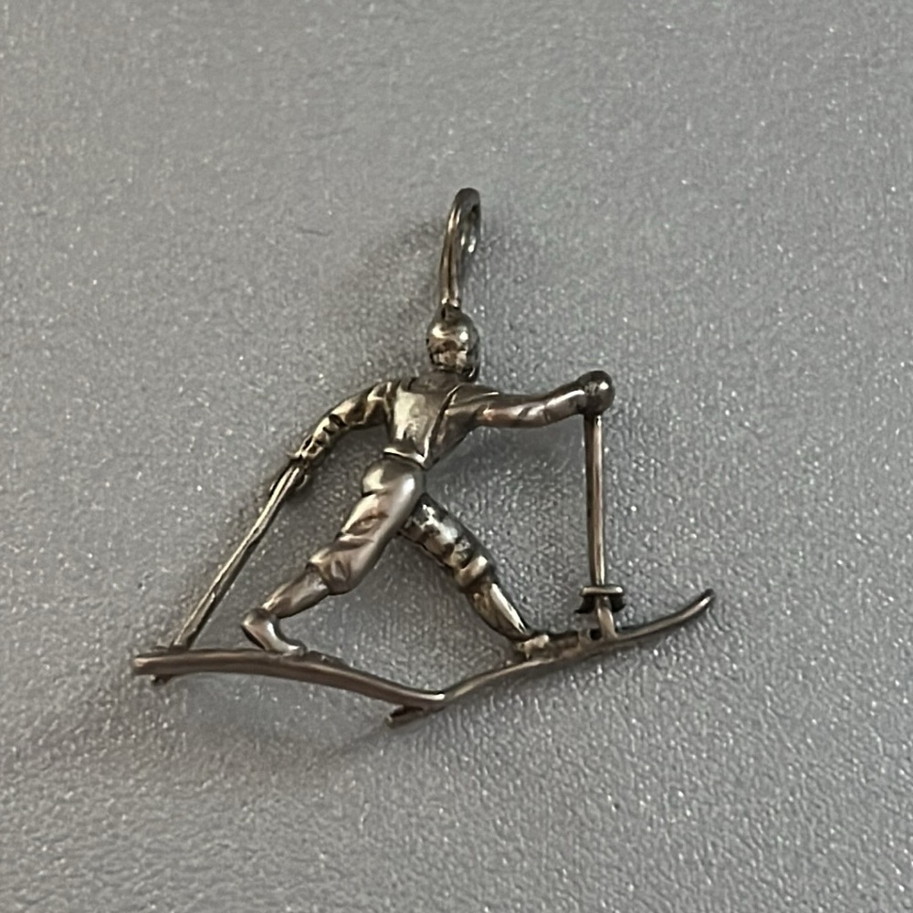 Vintage Sterling Silver Charm Cross Country Skiier - Picture 3 of 3